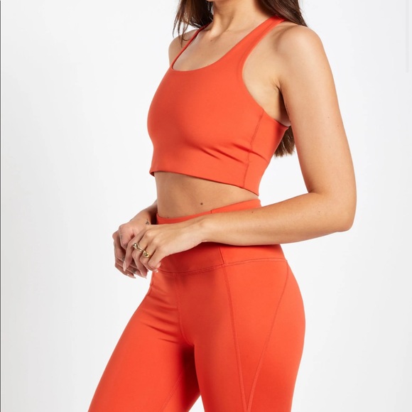 Like new salmon/orange leggings - Size M - (part of a set, but sold separately) - Picture 4 of 6